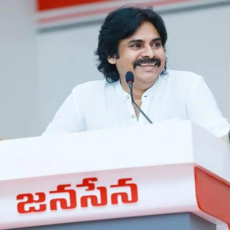 పవన్ ఇచ్చిన క్లారిటీతో కన్ఫ్యూజన్ పోలేదు.. పెరిగింది !